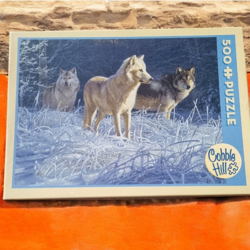 🆕️ White Gold Wolves Cobble Hill 500 Piece Puzzle